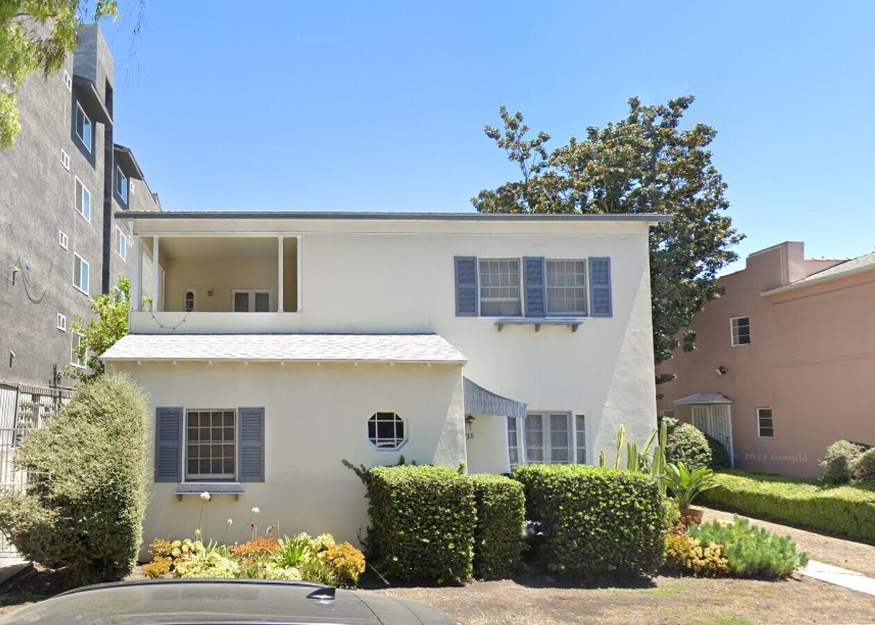 Photo - 120 S Sweetzer Ave