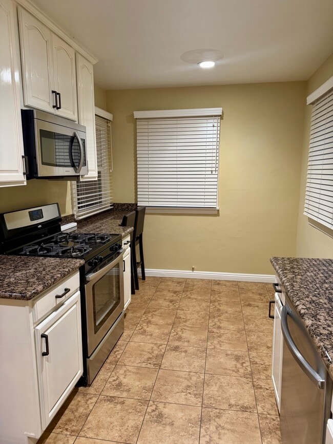 Photo - 1228 S Highland Ave