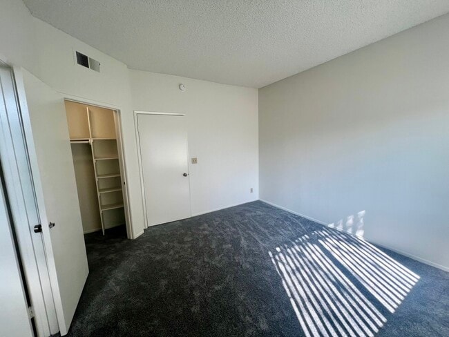 Photo - Crown Point Apartments