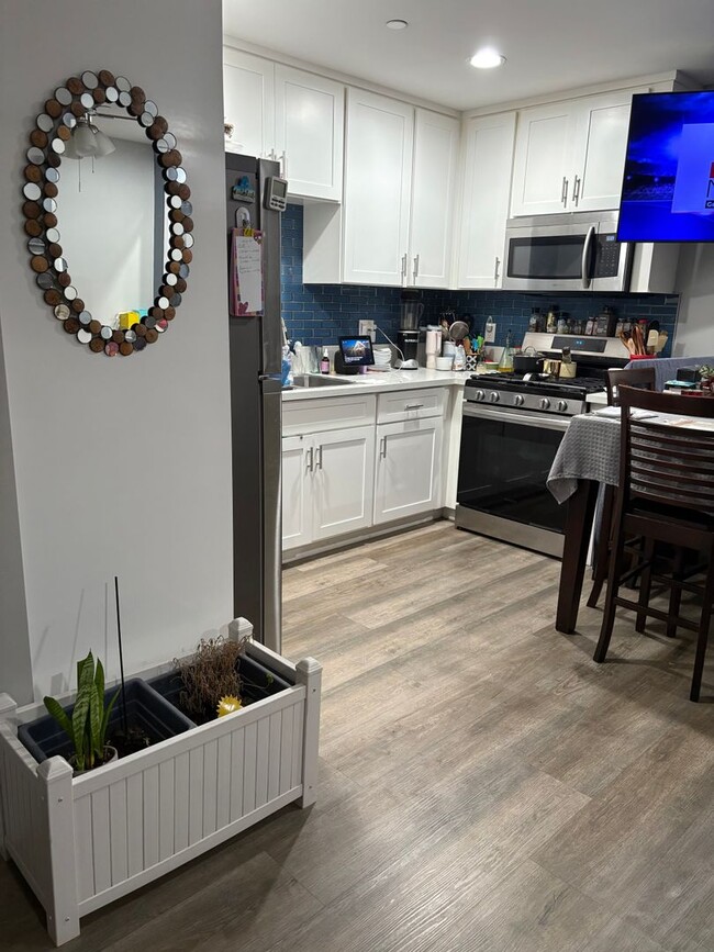 Building Photo - FOR RENT!!! Beautiful studio in National City FOR RENT!!!