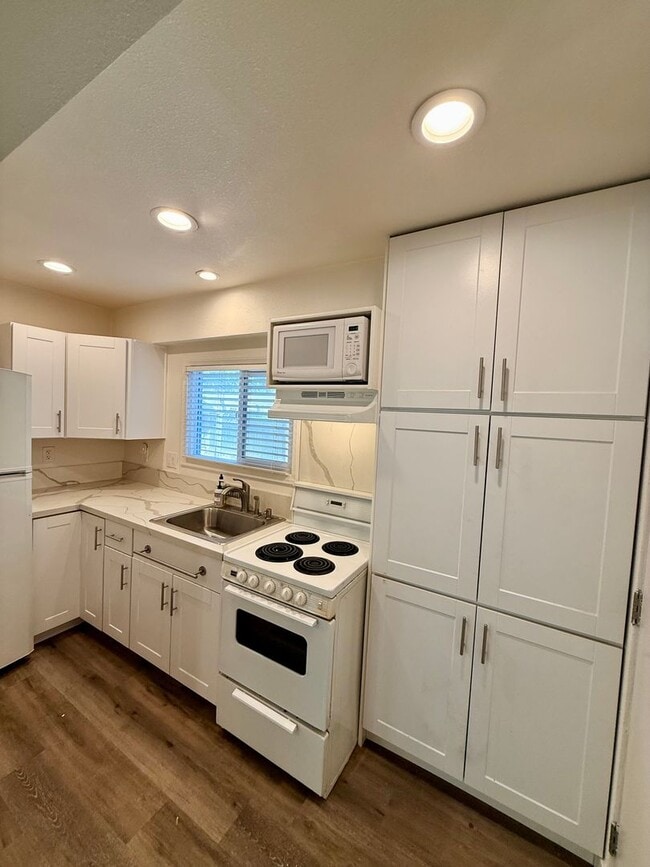 Photo - 761 Walnut Ave Unit 761A