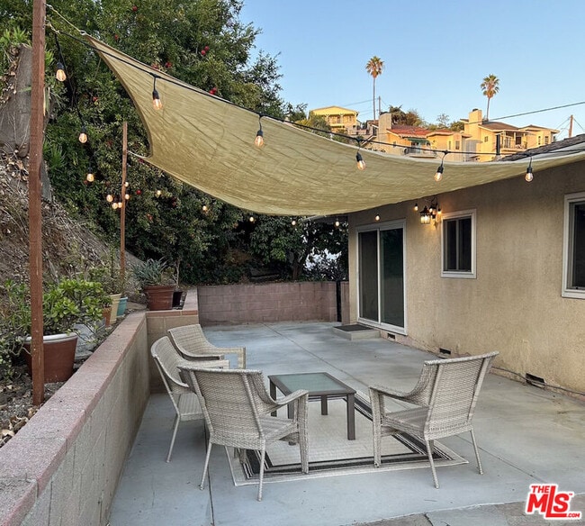 Photo - 2003 Barnett Rd