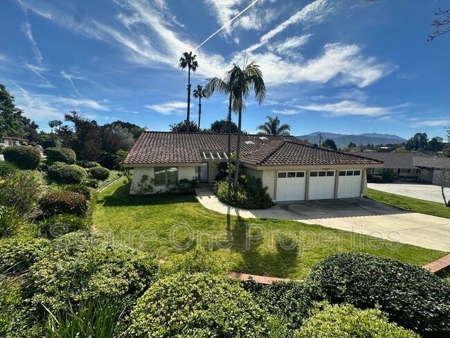 Building Photo - 1390 Calle Pecos