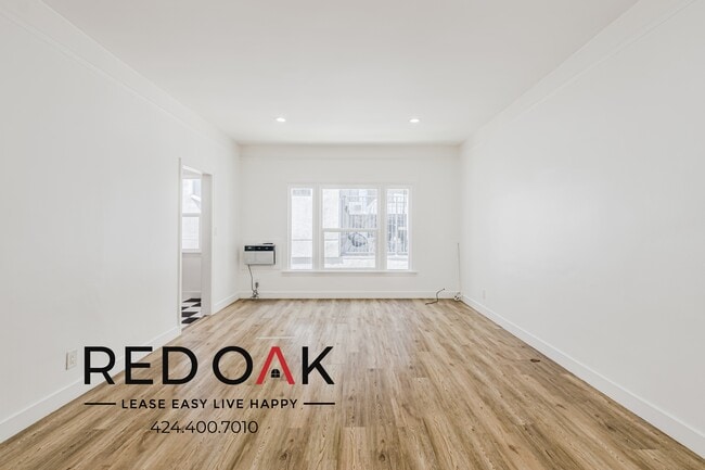 Photo - 1818 Whitley Ave Unit 203