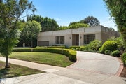 Photo - 519 N Rexford Dr