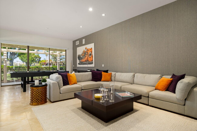 Photo - 27 Stanford Dr