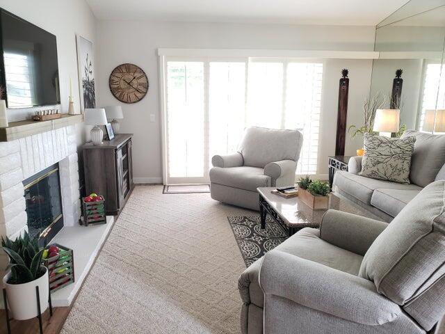 Photo - 190 Desert Falls Cir