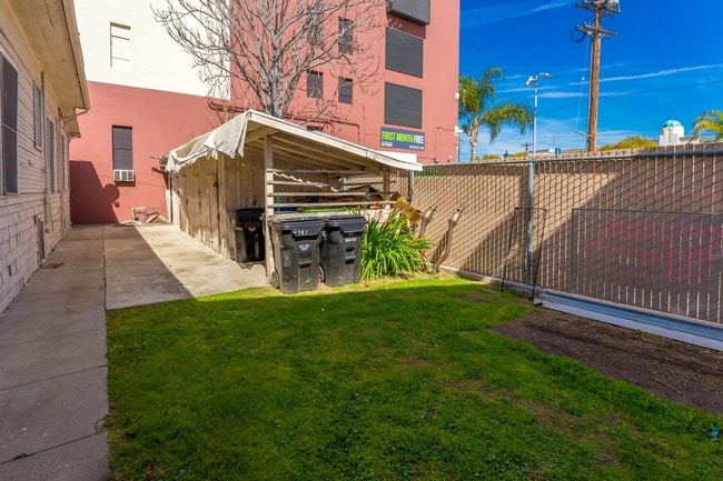 Photo - 2707 W 14th St