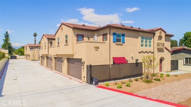 Photo - 1185 W Grand Ave