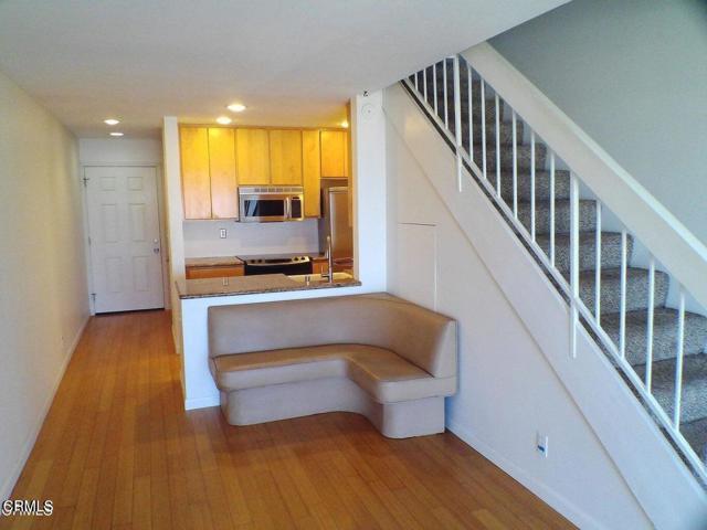 Photo - 222 E Surfside Dr