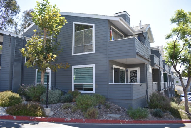 Building Photo - Spacious 2-Bed, 2-Bath Apartment North Park