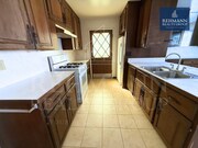 Photo - 4235 Kendall St