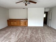 Photo - Prime Location: Beautiful Home in Diamond ...