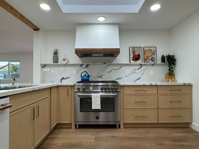 Photo - 2012 Troy Pl