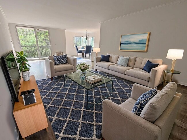 Building Photo - 118 S Wetherly Dr