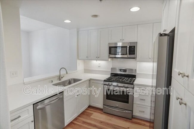 Photo - 28279 Canterbury Ct