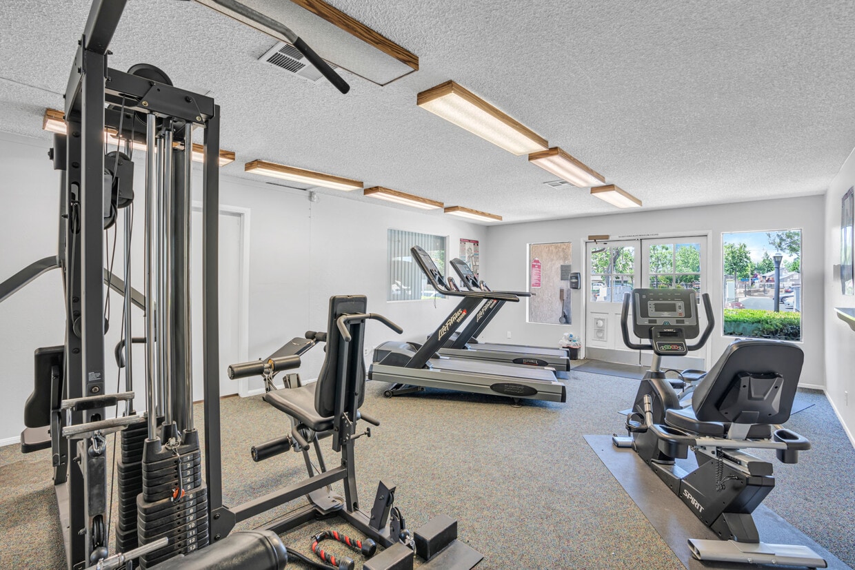 3D Tour - AMBERWOOD APARTMENTS