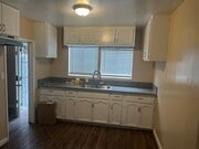 Photo - 1423 W 106th St