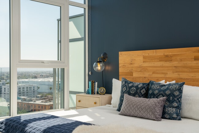 Photo - Hope + Flower