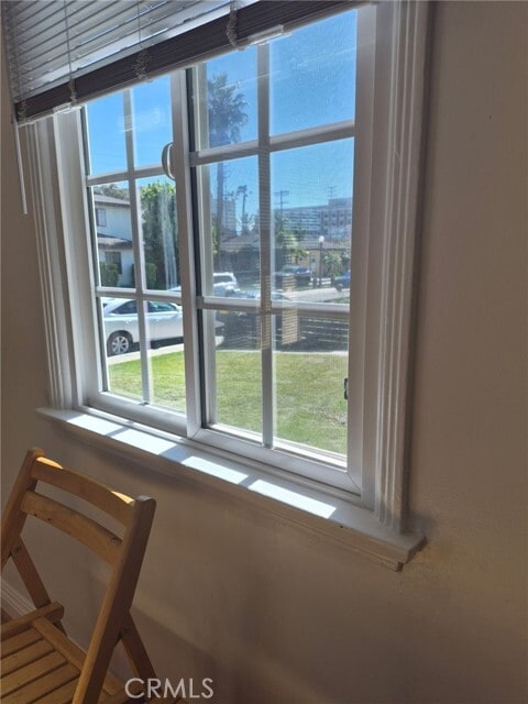 Photo - 8437 Lilienthal Ave