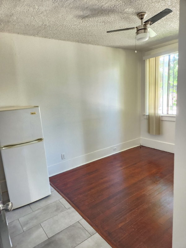 Photo - 1114 Poinsettia Dr Apartment Unit 2