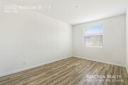 Photo - 15232 Horizon St