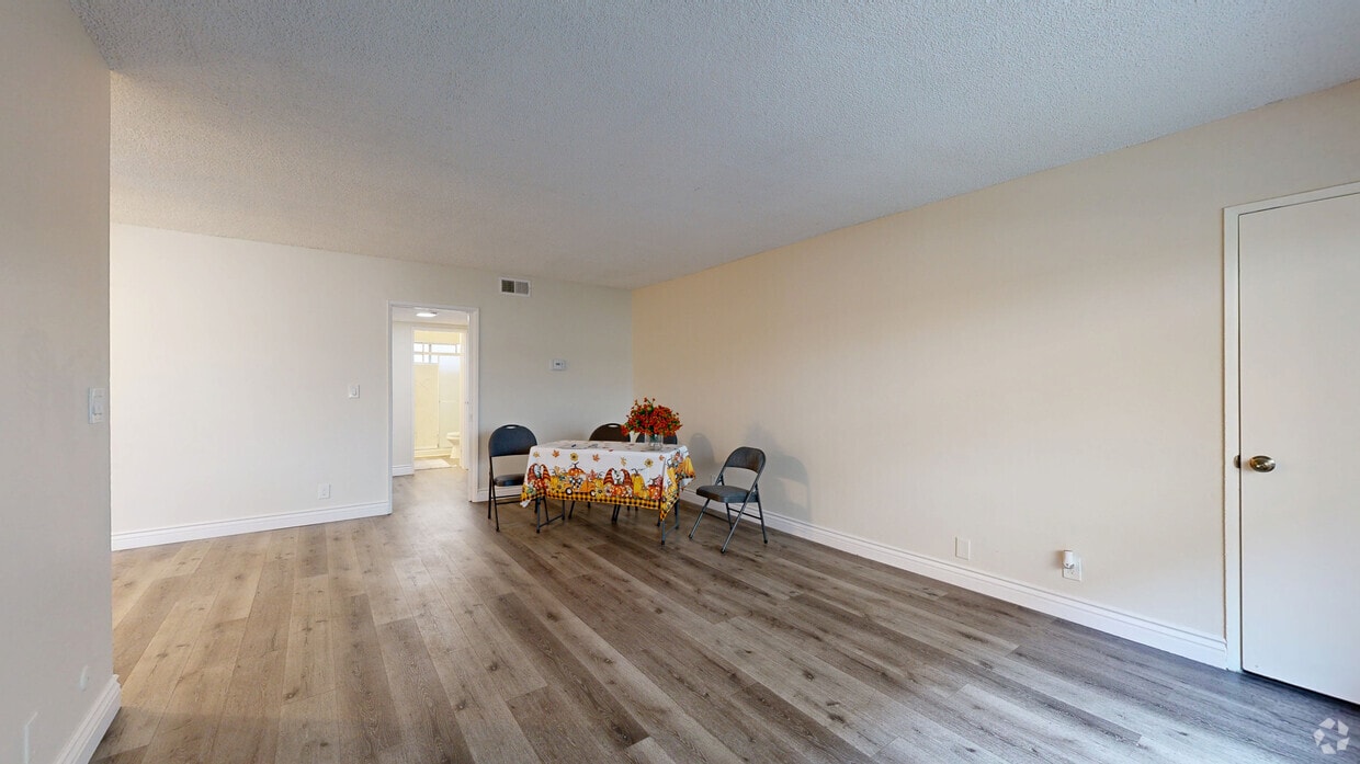 3D Tour - 7005-7009 Coldwater Canyon Apartments