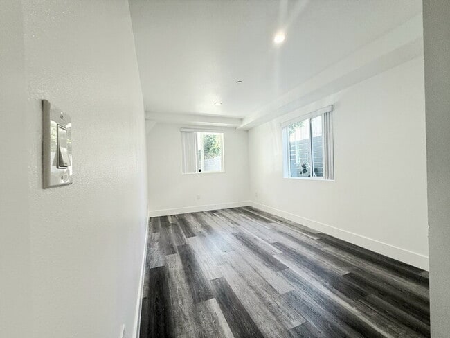 Photo - 2855 Cincinnati St Unit 1
