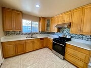 Photo - 536 Willow Ave Townhome