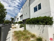 Photo - 5226 Satsuma Ave Townhome