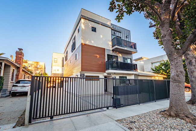 Building Photo - 1840 Stoner Ave Unit 1840 Stoner Ave.