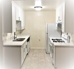 Photo - 372 W Doran St Apartments