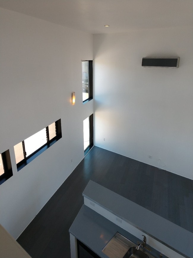 Photo - 2120 State Street