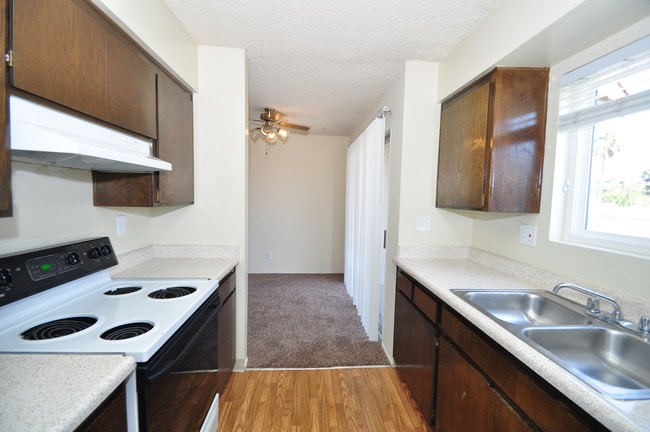 Photo - Crestview Apartments