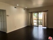 Photo - 622 S Barrington Ave Unit 403