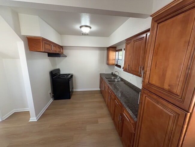 Photo - 328 Unit 35150