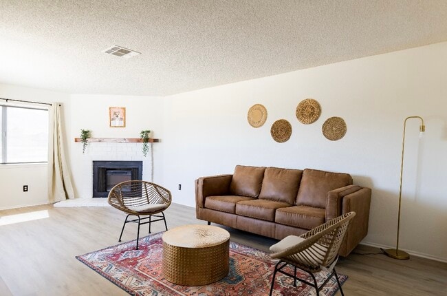 Photo - 72654 Sunnyslope Dr