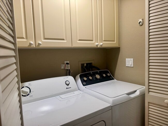 Photo - 10766 Sabre Hill Dr