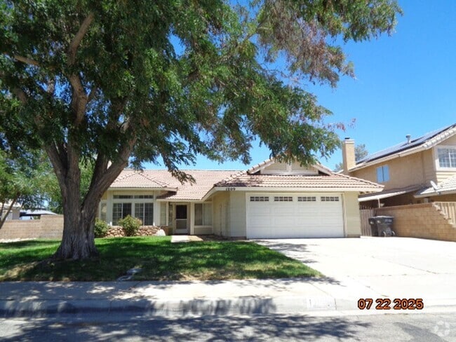 Building Photo - Cute single story home on cul-de-sac stree...