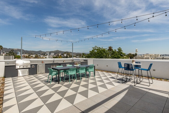 Photo - Empire at Larchmont