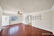 Photo - 1143 1/2 W 91st St House