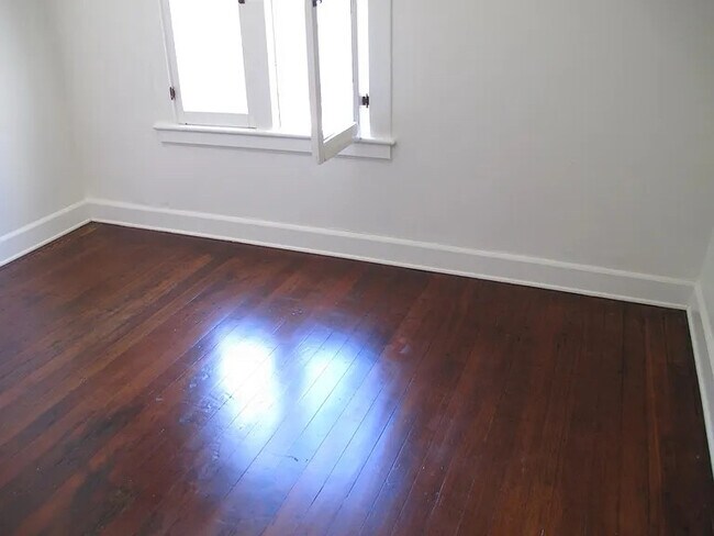 Photo - 342 1/2 4th Ave House