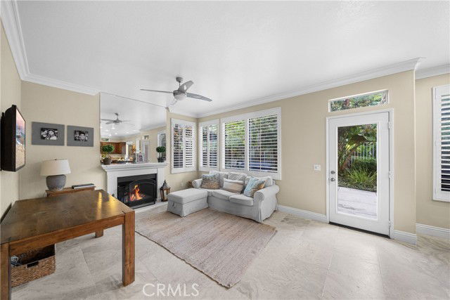 Photo - 24 Golden Rain