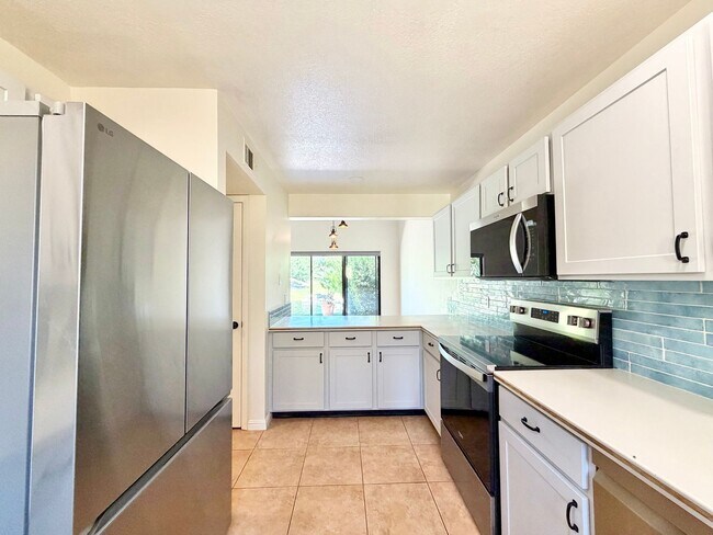 Photo - AVAILABLE NOW! GORGEOUS Two-Story 2 Bedroom 2 Bathroom Condo in Palm Desert