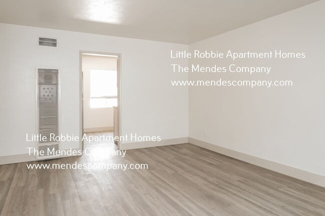 Photo - 1758 Robinson Avenue 1/2-1758 Unit 1758