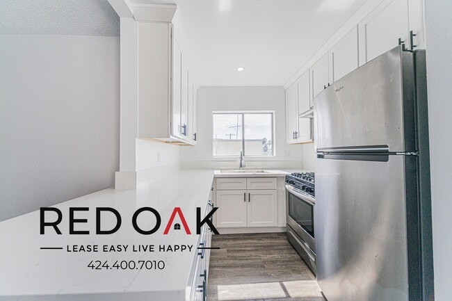 Photo - 1051 N Gardner St Unit 10