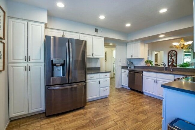 Photo - 491 Desert Falls Dr N