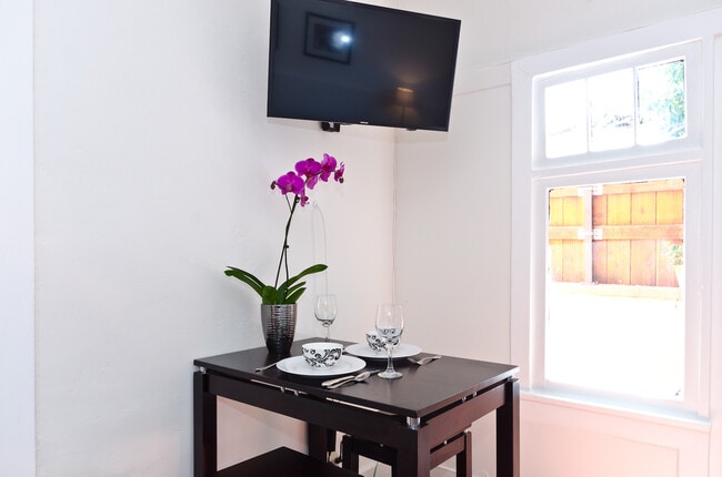 Photo - 1997 Pinehurst Rd Unit 1997 Pinehurst Road