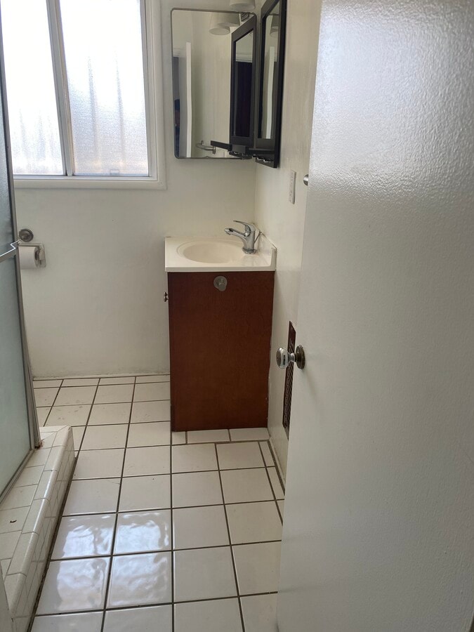 Photo - 8534 Canoga Ave