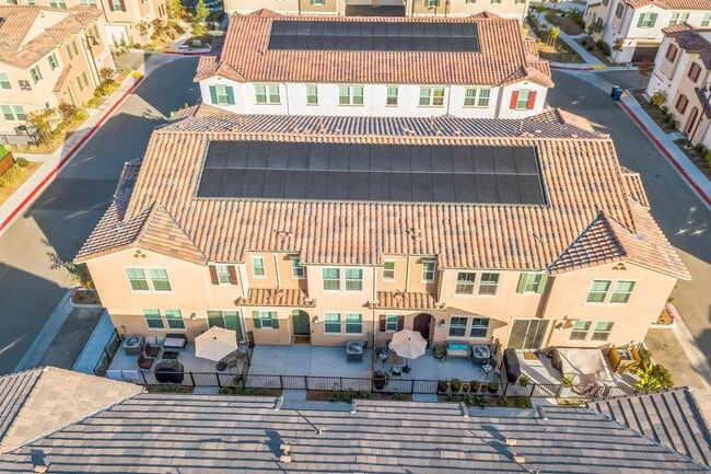Photo - 2018 Barite St Condo